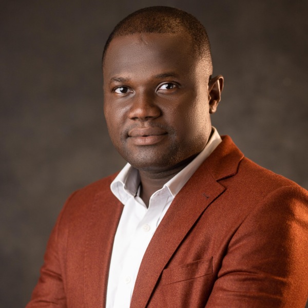 Ikechukwu K. Nkemakolam